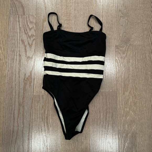 Solid & Striped x Re/Done The Malibu One-Piece Color Block Swimsuit - Picture 2 of 3